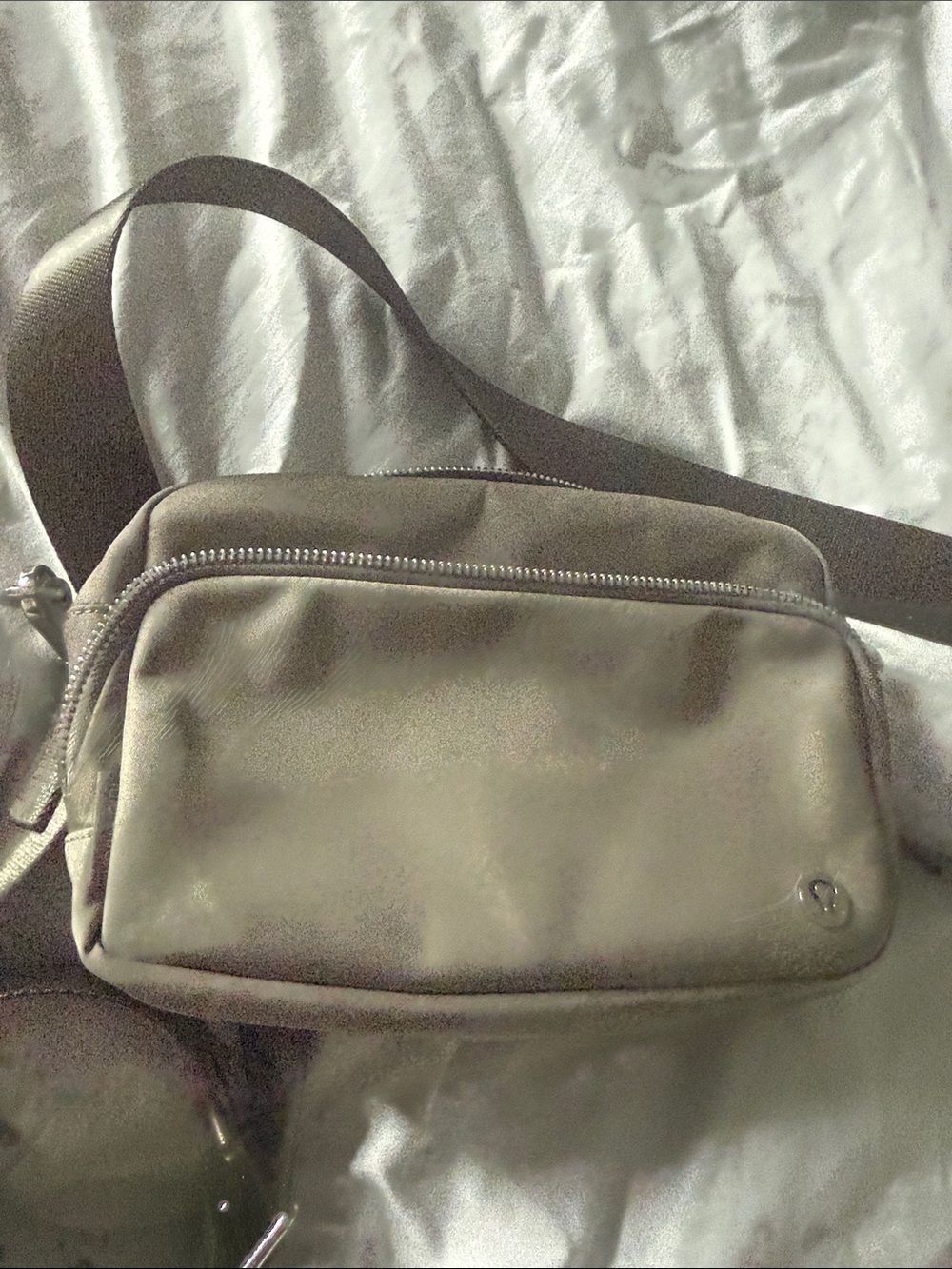 Womans beige lululemon Crossbody Bag - Minimal Casual Sling